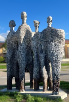 Sculpture monumentale Humania Montbonnot Pschema Karolak