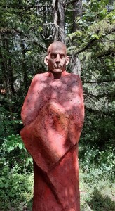 Sculpture en b&eacute;ton patin&eacute; � Installation Les Sages � hauteur 2m50